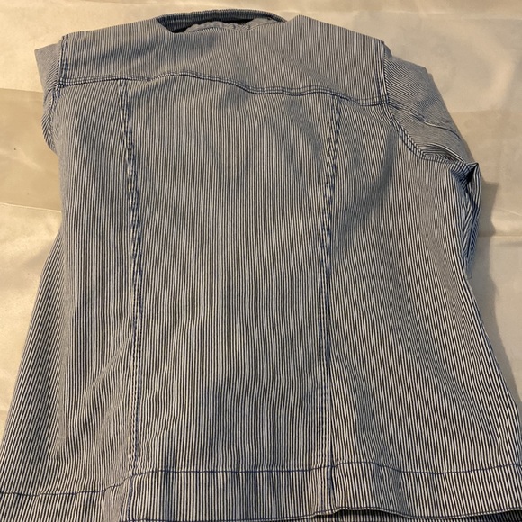 XL Stretch Denim Jacket. - Picture 10 of 10